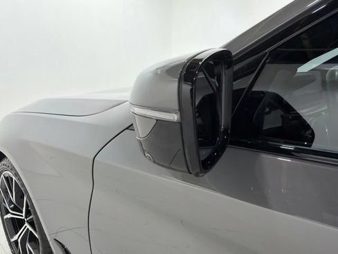 Used 2021 BMW M550i xDrive w/ Executive Package AWD/4WD image 9