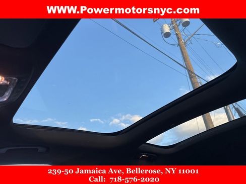 Used 2021 Mercedes-Benz GLB 250 4MATIC w/ Premium Package image 40