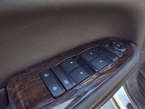 Used 2014 Buick Enclave Leather image 12