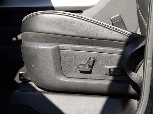 Used 2019 RAM 3500 Laramie image 15