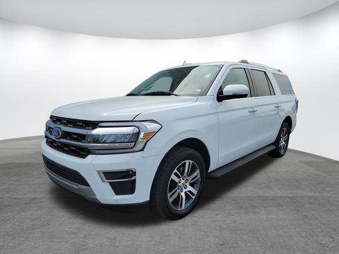 Used 2024 Ford Expedition Max Limited image 3