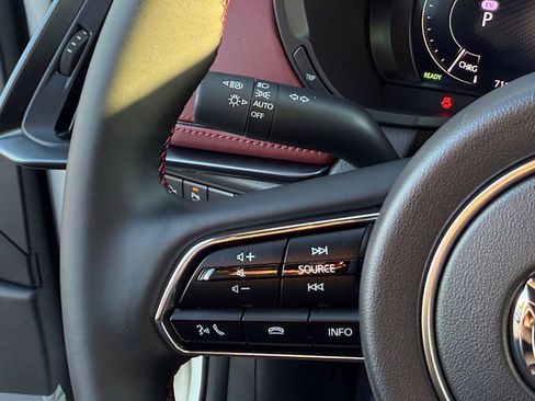 New 2025 MAZDA CX-70 Plug-In Hybrid w/ Premium Plus image 17