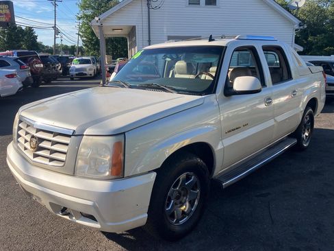 Used 2006 Cadillac Escalade EXT AWD/4WD image 3