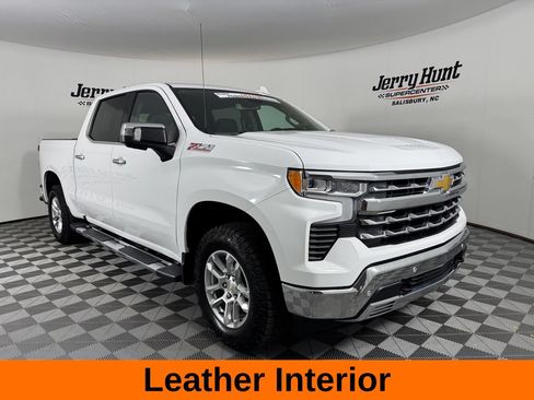 Used 2025 Chevrolet Silverado 1500 LTZ w/ Z71 Off-Road Package AWD/4WD image 6