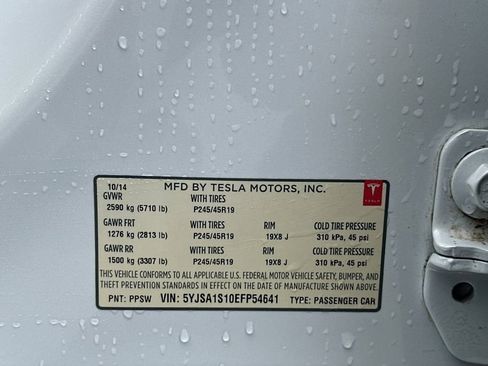 Used 2014 Tesla Model S 60 image 28