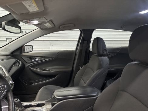 Used 2016 Chevrolet Malibu LT image 21