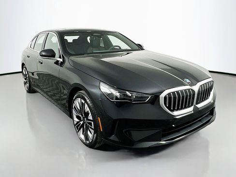 Used 2025 BMW 530i 530i image 3