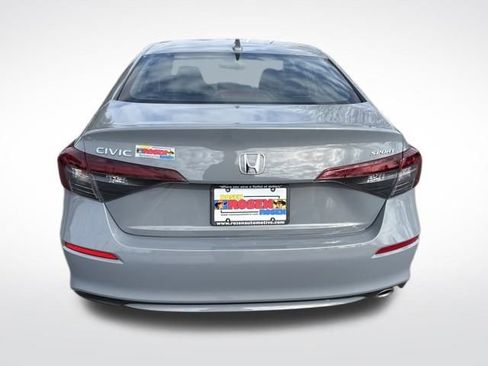 Certified 2025 Honda Civic Sport image 4