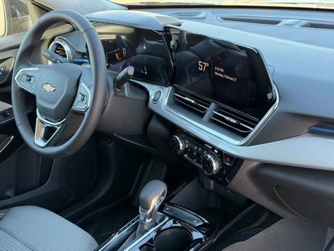 New 2026 Chevrolet Trax LT w/ LT Convenience Package image 16