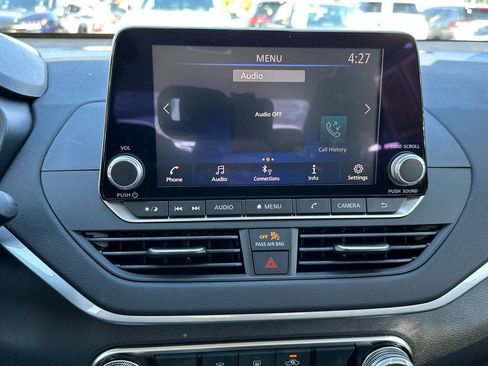 Used 2025 Nissan Altima 2.5 S FWD image 26