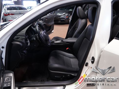 Used 2022 Lexus IS 300 w/ Premium Package RWD image 27