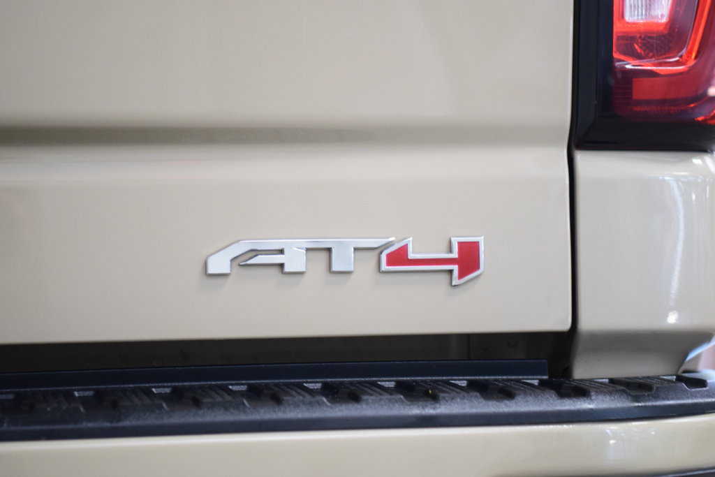 Used 2023 GMC Sierra 1500 AT4 w/ AT4 Premium Package AWD/4WD image 21