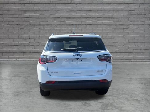 Used 2022 Jeep Compass Latitude w/ Convenience Group AWD/4WD image 6