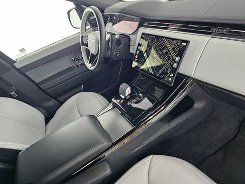 Used 2024 Land Rover Range Rover Sport Dynamic SE AWD/4WD image 11