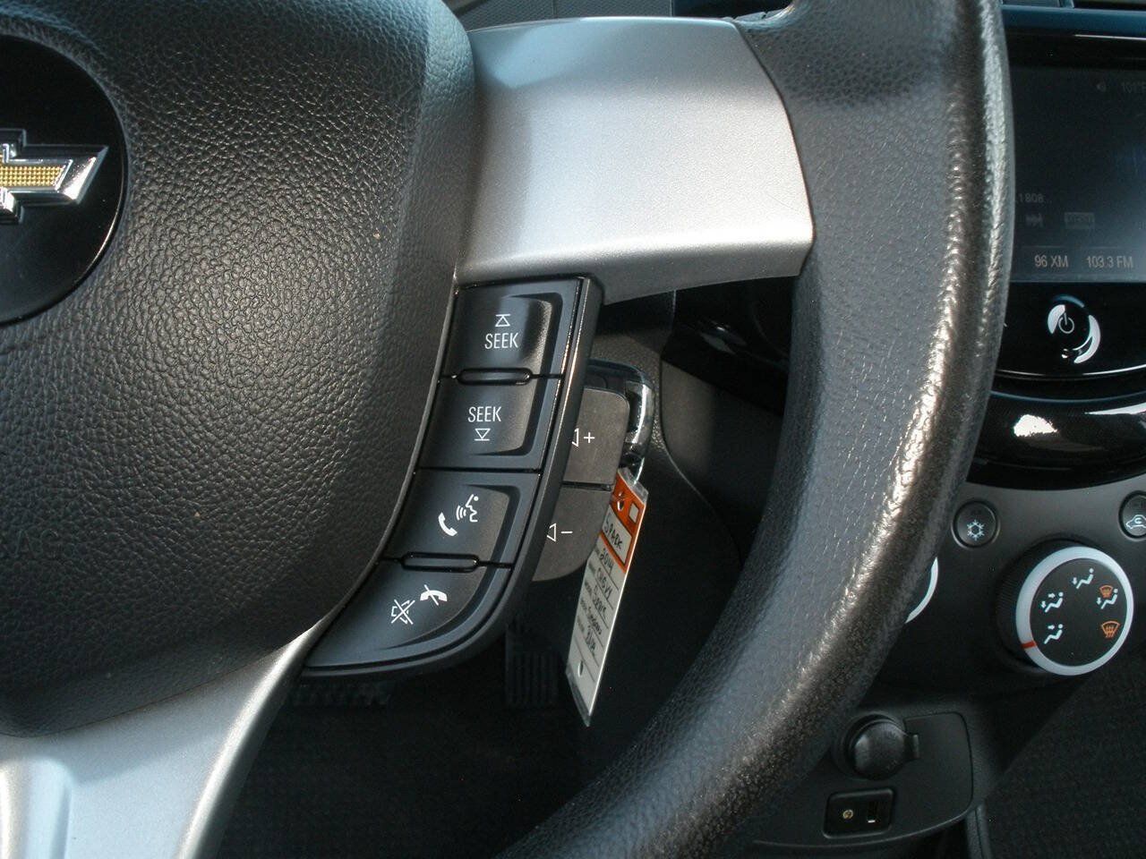Used 2014 Chevrolet Spark LT FWD image 33