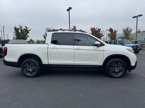 Used 2019 Honda Ridgeline Sport image 9