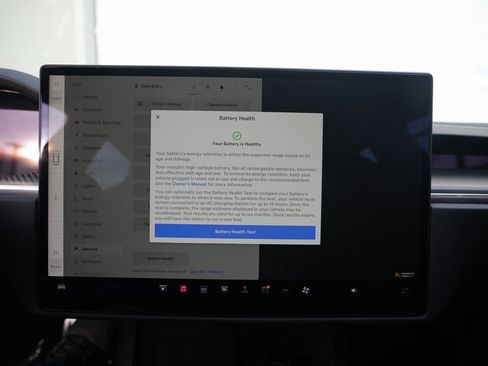 Used 2022 Tesla Model S Plaid image 59