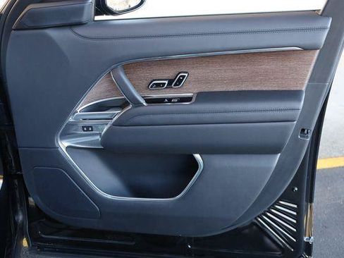 Used 2023 Land Rover Range Rover Autobiography AWD/4WD image 27