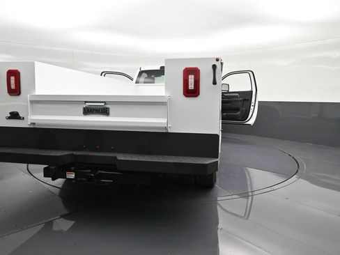 New 2026 RAM 3500 Tradesman AWD/4WD image 31