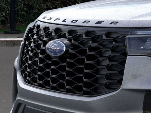 New 2026 Ford Explorer ST-Line w/ ST-Line Street Pack RWD image 17