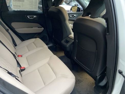 New 2026 Volvo XC60 B5 Plus w/ Climate Package AWD/4WD image 15