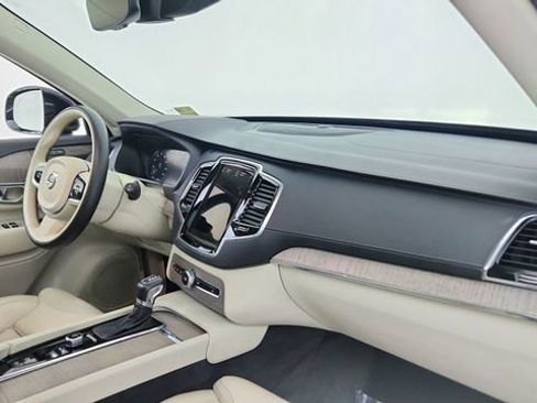 Used 2021 Volvo XC90 T6 Inscription w/ Climate Package image 22
