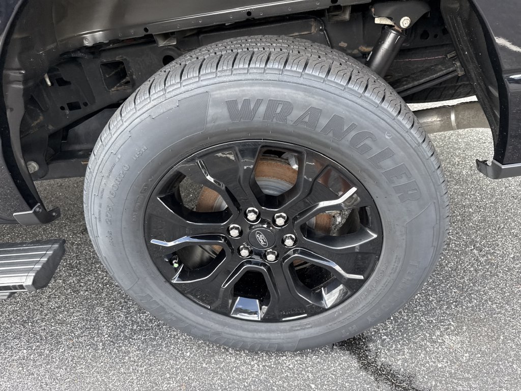 Used 2023 Ford F150 Platinum w/ Equipment Group 701A High AWD/4WD image 18