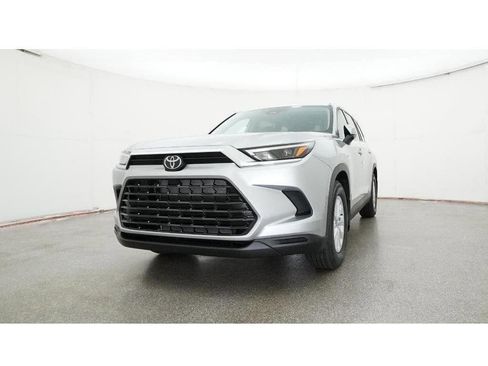 New 2026 Toyota Grand Highlander XLE image 41