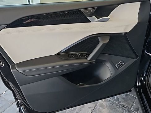 New 2026 Volkswagen Tiguan SE AWD/4WD image 26