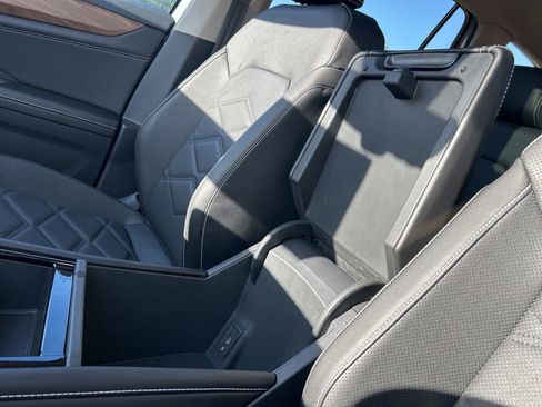 New 2026 Volkswagen Atlas SE image 34