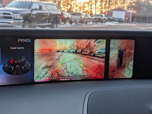 Used 2024 Lincoln Nautilus Premier w/ Equipment Group 102A image 27