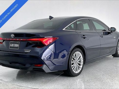 Used 2021 Toyota Avalon Limited w/ Advanced Safety Package image 2