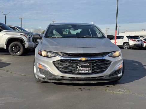 Used 2020 Chevrolet Malibu LS image 3