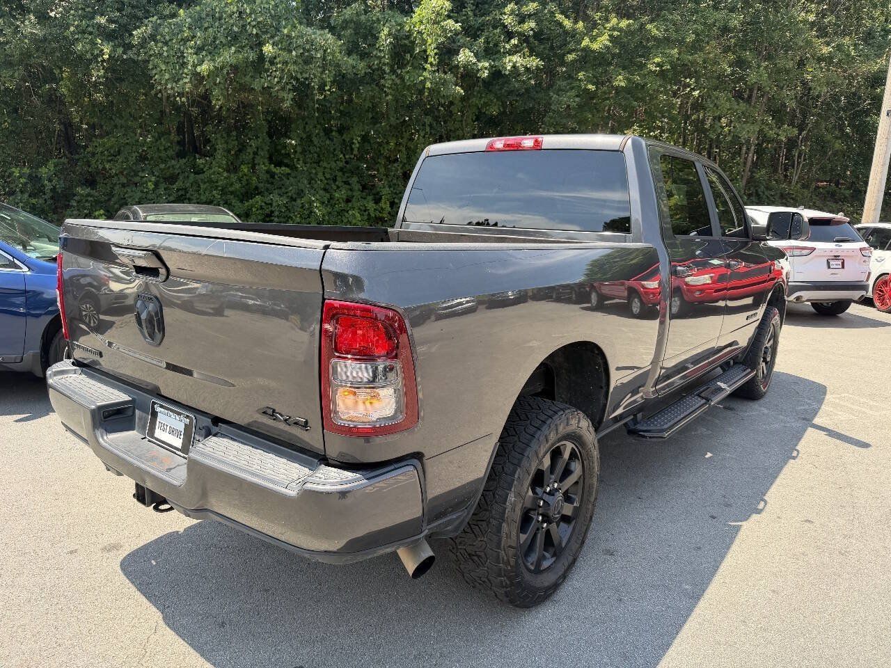 Used 2020 RAM 2500 Big Horn w/ Night Edition AWD/4WD image 5