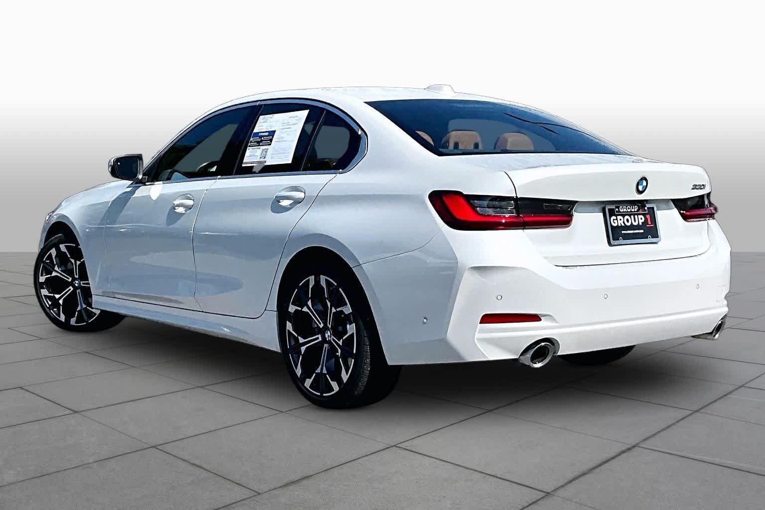Used 2025 BMW 330i Sedan RWD image 11