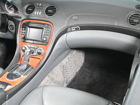 Used 2004 Mercedes-Benz SL 500 image 17