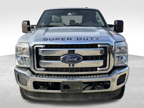 Used 2016 Ford F250 XLT image 2