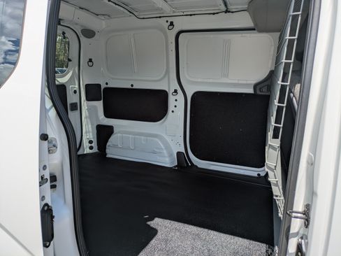 Used 2020 Nissan NV200 S w/ Sliding Glass Door Package FWD image 14