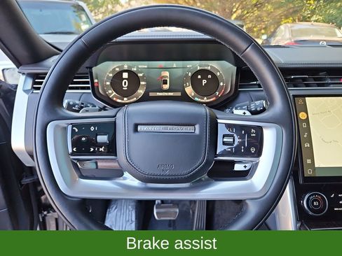 Used 2023 Land Rover Range Rover Long Wheelbase SE image 10