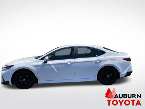 New 2026 Toyota Camry SE FWD image 4
