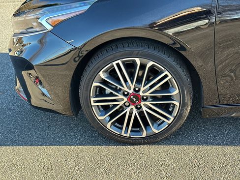 Used 2022 Kia Forte GT image 11