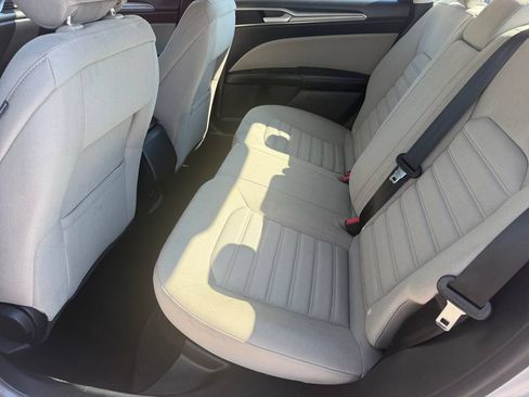 Used 2018 Ford Fusion S FWD image 15