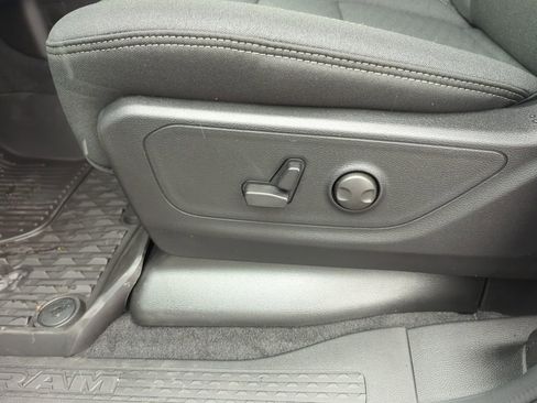 New 2026 RAM 1500 Big Horn AWD/4WD image 33