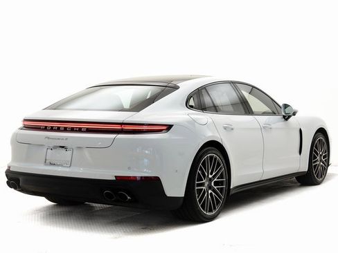 Used 2025 Porsche Panamera 4 image 31