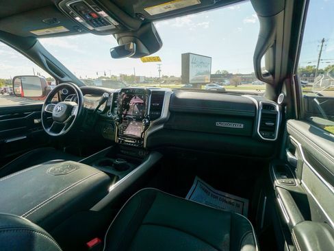 Used 2019 RAM 3500 Laramie image 32