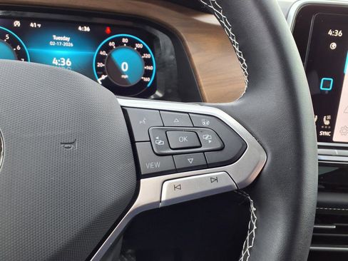 Used 2024 Volkswagen Atlas SE w/ Panoramic Sunroof Package image 34