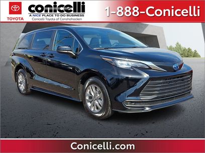 Used 2025 Toyota Sienna LE