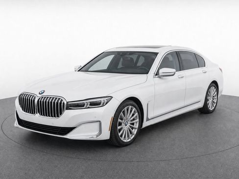 Used 2022 BMW 740i w/ Premium Package RWD image 1