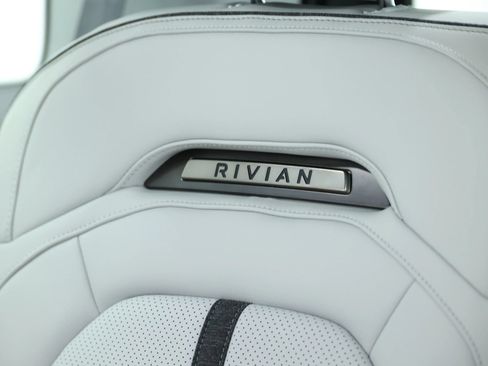 Used 2024 Rivian R1S Adventure AWD/4WD image 60
