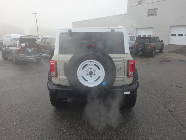 New 2026 Ford Bronco Heritage Edition AWD/4WD image 4